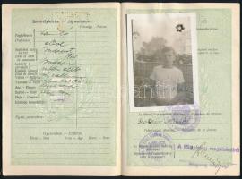 1930 Magyar Királyság által kiállított fényképes útlevél tanuló részére / Hungarian passport