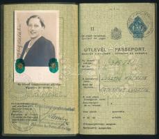 1937 A Magyar Királyság által kiállított fényképes útlevél, izraelita vallású hölgy részére, osztrák és német vízumokkal / Hungarian passport