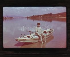 cca 1940 Művészi beállítású portrék, 8 db Agfacolor színes diapozitív