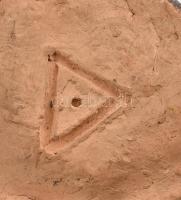 Figurális hamutál, kerámia, jelzés nélkül, kopott, m: 5 cm