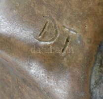 DT jelzéssel: Samottos váza, kopott, m: 20 cm