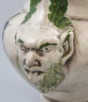 Capoidimonte asztalközép, kopott, sérülésekkel, jelzett, m: 14cm