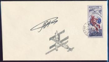 Jurij Viktorovics Romanyenko (1944- ), szovjet űrhajós aláírása emlékborítékon / Signature of Signat...