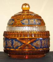 Múlt századi kristály bonbonier hibátlan állapotban (13 x 16cm)