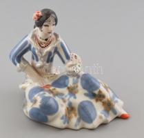 Kártyavető cigány lány, orosz porcelán, jelzett, kézzel festett hibátlan, m: 16cm