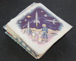 150 darabos kis szalvétagyüjtemény különféle ábrákkal