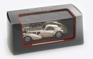 Silver cars collection Bugatti Coupe játékauto makett eredeti dobozában 10 cm