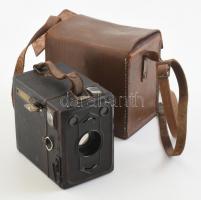 cca 1950 Zeiss Ikon Box Tengor 6x9 cm rollfilmes kamera, Goerz Frontar objektívvel, eredeti bőr tokjával, kissé sérült, kopott, 8x6x5 cm