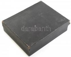 Révay József: Zarándokút a szenthelyekre. Bp., 1933, Franklin. Díszes, aranyozott vászonkötésben, jó...