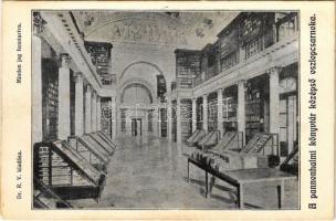 Pannonhalma, Könyvtár középső oszlopcsarnoka, belső. Dr. R. V. kiadása (EK)