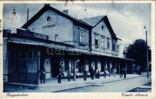 1931 Hegyeshalom, Vasútállomás, vasutasok, Dreher baksör + "BRUCKNEUDORF - BUDAPEST 13 B" vasúti mozgóposta bélyegző (EK)