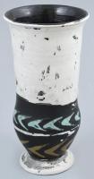 Gorka Lívia (1925 - 2011): Váza. Fekete, fehér mázakkal festett kerámia, hibátlan. Jelzett: Gorka Lívia. m:22,5cm