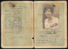 1927 Régi útlevél megviselt állapotban hátlap nélkül