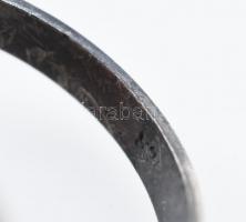 Ezüst(Ag) gyűrű karneol kővel, jelzett, méret: 58, bruttó: 9 g