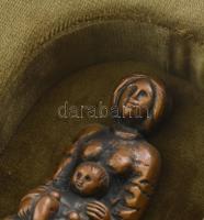 Szabolcs Péter (1942-): Madonna. Bronz. Fali keretben, Jelzett. 18 (27) cm