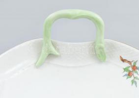 Herendi csipkebogyó mintás leveles kínáló. Kézzel festett, jelzett, hibátlan. 23,5x20 cm