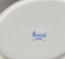 Herendi csipkebogyó mintás füles tálka. Kézzel festett, jelzett, kopásnyomokkal. 16x8 cm