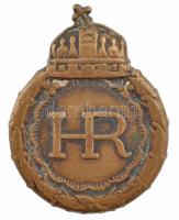 ~1930-1940. HR (Hadirokkant) bronz gomblyuk jelvény (28x22mm) T:2- elhajlás ~1930-1940. HR (Invalid) bronze button badge 28x22mm) C:XF bent