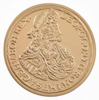 DN A legértékesebb magyar érmék - I. Lipót tízszeres aranydukátjának replikája aranyozott Cu emlékérem, COPY jelzéssel, tanúsítvánnyal (40mm) T:PP