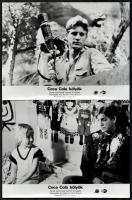 1985 ,,Coca Cola kölyök című ausztrál film jelenetei és szereplői, 10 db vintage produkciós filmfotó, ezüst zselatinos fotópapíron, 18x24 cm