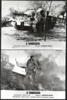 cca 1978 ,,A tankcsata" című szovjet film jelenetei és szereplői, 13 db vintage produkciós filmfotó, ezüst zselatinos fotópapíron, 18x24 cm