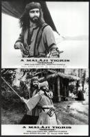 Kabur Bedi színész öt jelenete ,,A maláji tigris - Sandokan című filmben, 5 db vintage produkciós filmfotó, ezüst zselatinos fotópapíron, 18x24 cm