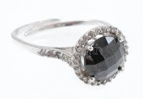 Ezüst(Ag) gyűrű, jelzett, kőhiánnyal, állítható méret, bruttó: 3,4 g
