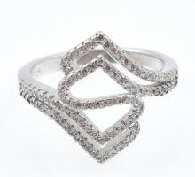 Ezüst(Ag) gyűrű apró kövekkel, jelzett, méret: 55, bruttó: 3,4 g