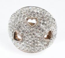 Ezüst(Ag) kövekkel gazdagon kirakott szívecskés gyűrű, jelzett, méret: 60, bruttó: 16,8 g