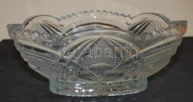 Nagyméretű mély, öblös vastagfalu üvegtál szép állapotban. Mélysége 9cm, átmérője 24cm