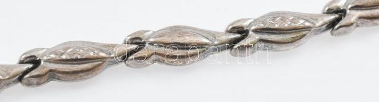 Ezüst(Ag) fantáziaszemes nyaklánc, jelzett, h: 17 cm, nettó: 6,8 g