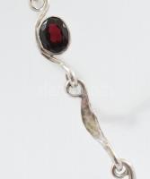 Ezüst(Ag) kövekkel díszített nyakék, jelzett, h: 44 cm, bruttó: 39,1 g