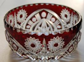 Díszes és öblös ólomkristály bonbontartó hibátlan állapotban, 6cm mély és 14cm széles