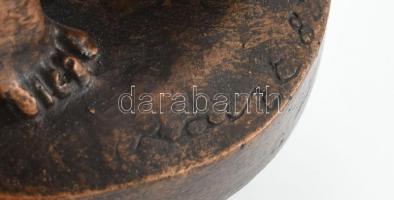 Rácz Edit (1936- ): Akt. Bronzírozott műanyag, képcsarnokos címkével, hibátlan, jelzett, m:22cm