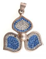 Ezüst(Ag) kék köves virágos medál, jelzett, hiányzó kövekkel, d: 2,5 cm, bruttó: 7,7 g