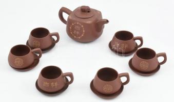 Autentikus kínai teáskészlet, kínai kőedény, kézzel készült, teáskanna tetején kis elefánt. Jelzett, hibátlan.
