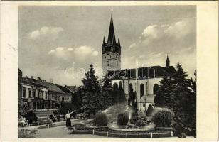 1933 Eperjes, Presov; Rim. kat. kostol s parkom / Római katolikus templom, park, Herbst testvérek üzlete / Catholic church, park, shops