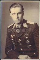Oskar Romm (1919-1993) Luftwaffe főhadnagy portréja, nyomat, hátoldalon pecséttel jelzett, 14×9 cm