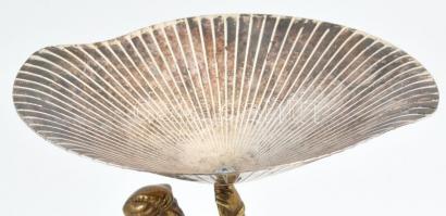 Figurális kínáló, réz és fém, jelzés nélkül, kopott, m: 32 cm