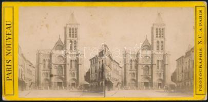 cca 1890-1900 Cathédrale St. Denis keményhátú sztereófotója, Paris Nouveau Photographie N.C. a Paris, a hátoldalán feliratozva, a felületén apró foltokkal, 8x17 cm