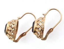 Arany (Au) 14K ametisztköves fülbevalópár, jelzett, 1,8×1,2 cm, bruttó: 2,1 g