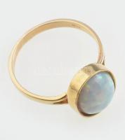 Arany (Au) 14K opálköves gyűrű, jelzett, méret: 55, bruttó: 3,1 g