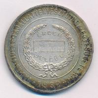 1932. "Vác és Vidéke Fajállattenyésztőinek Egyesülete Vác / Érdem Jeléül" ezüstözött bronz...