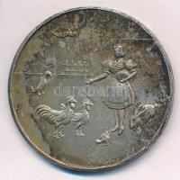 1932. "Vác és Vidéke Fajállattenyésztőinek Egyesülete Vác / Érdem Jeléül" ezüstözött bronz...