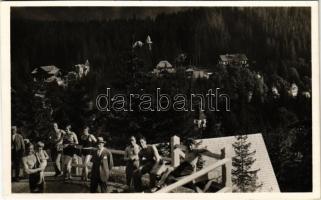 1943 Borszék, Borsec; Részletes látkép napfürdővel. Heiter György udvari fényképész felvétele és kiadása / spa, sunbathing, villas