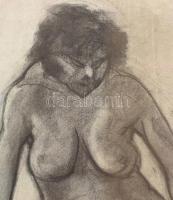 Jelzés nélkül: Női akt. Szén, papír, feltekerve Szélén gyűrött. 42x43 cm
