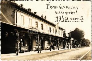 1940 Érmihályfalva, Valea lui Mihai; Visszatért! feldíszített vasútállomás / decorated railway station for the entry of the Hungarian troops. photo