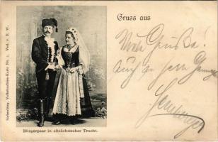 1900 Bürgerpaar in altsächsischer Tracht. Siebenbürg. Volkstrachten Karte No. 2. / Erdélyi ószász népviselet / Transylvanian Old Saxon folklore