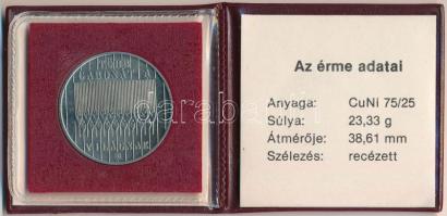 1983. 100Ft Cu-Ni "FAO - Több gabonát a világnak" bordó műbőr tokban, tanúsítvánnyal T:BU ...