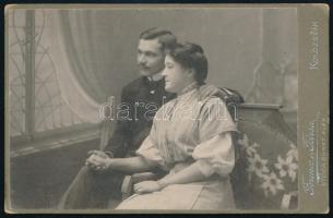 cca 1890 Férj és feleség kabinetfotó Dunky Elek kolozsvári műterméből
